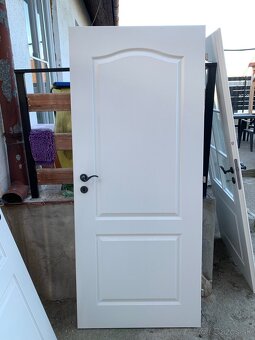 dvere interierove PORTA London s kluckami - 2