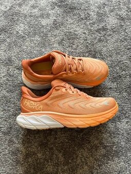 20x Dámské běžecké sportovní boty Hoka - 2