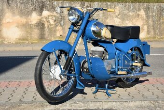 Veterán Peugeot TL57 Movesa - 2