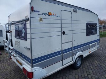 HOBBY Exclusive 400 r.1998 + mover+stan+nosič bicyklov - 2