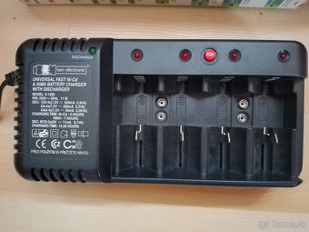 Nabíjačka batérií s funkciou vybíjania - 2