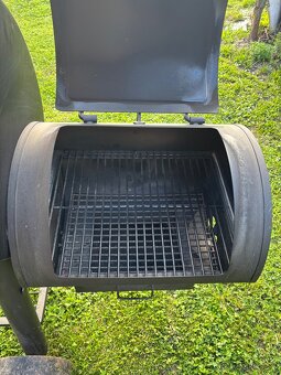 Predám záhradný gril Hecht - 2