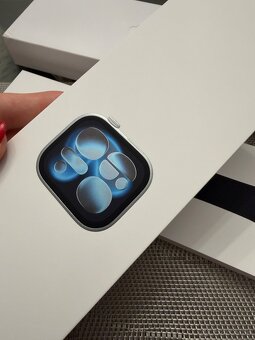 Hodinky Apple Watch series 11 - 2