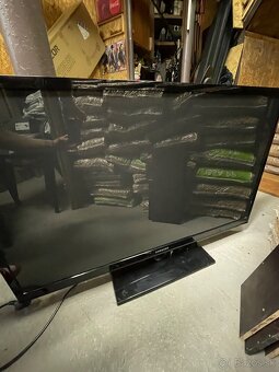 Samsung TV - 2