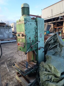 Stojanová vŕtačka - 2