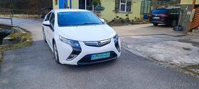 Opel Ampera plug in hybrid - 2