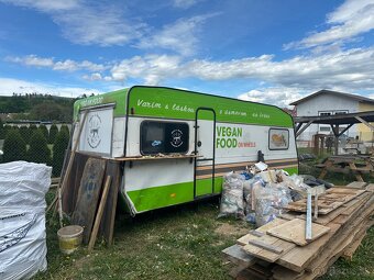 Stavebna buda / Karavan - 2