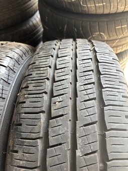 Pirelli chrono 225/70 r15C - 2