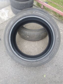 275\40R22 - 2