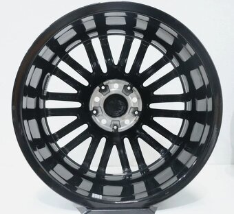 r18 nové 4ks MERCEDES C Klasse W206 S206 7,5J ET40 - 2