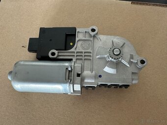 Motorcek stresneho okna BMW X1 F48 a rad 2 F46 F45 - 2