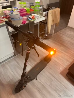Ninebot Kickscooter F2 - 2