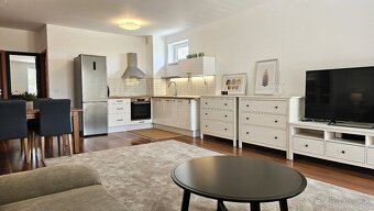 EXKLUZÍVNE Moderný 2-izbový byt, veľký balkón, výbor - 2