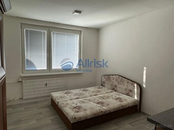 Garzonka na dlhodobý prenájom v skvelej lokalite mesta Šaľa - 2