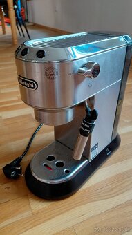 Predám kávovar Delonghi ec685 dedica nerez - 2