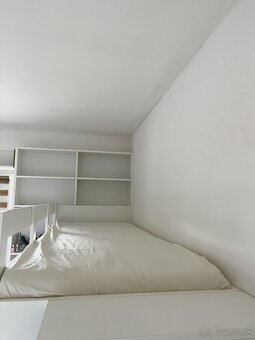 Veľká dvojposchodová posteľ s poličkami a schodmi- TOP stav - 2