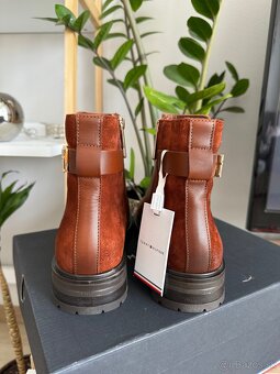 Tommy Hilfiger Dámske členkové čižmy topánky - 2