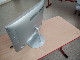 Lenovo AIO Ideacentre 520-22IKU. - 2