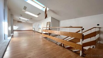 Obchod na Masarykovej ulici - totálne centrum mesta. - 2