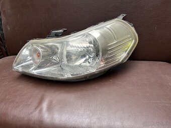 Suzuki sx4 svetlo - 2