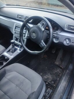 Rozpredám Volkswagen Passat B7 combi - 2