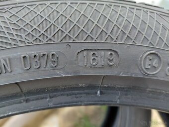 2x zimne Continental 225/40R18 - 2