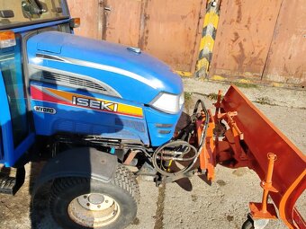 Komunalne ISEKI TH 4335 4x4 - 2