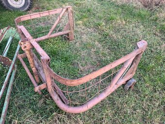 Valec zrovnávaci/ závesna bedna - 2