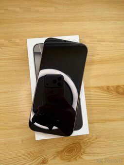 iPhone 16 Pro Max TOP stav + Darček - 2