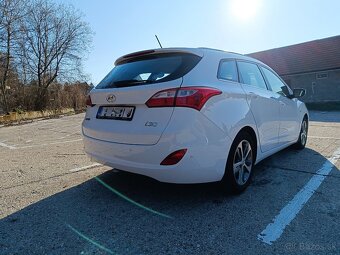 Hyundai i30 CW 1.6i CRDi, výbava: Family - 2