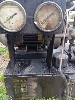 Predám tuto hydraulickou jednotku"" - 2