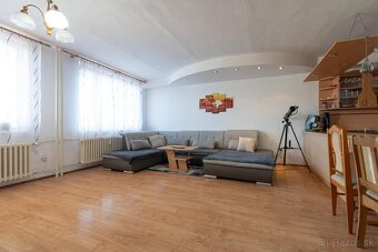REZERVOVANÝ VEĽKOMETRÁŽNY 4 IZBOVÝ BYT S DVOMI LODŽIAMI - 2