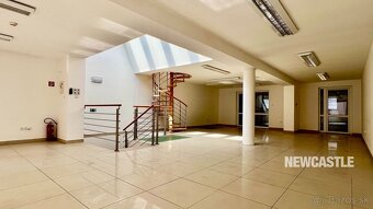 NEWCASTLE⏐Exkluzívne na prenájom priestranné, kancelárske pr - 2