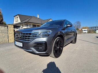 Touareg R-line, 210kw, 98.000km, vzduch, panorama - 2