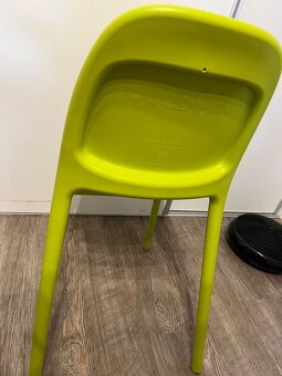 IKEA stolicka URBAN - 2