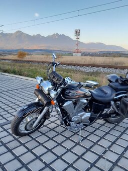 Honda VT 750 shadow - 2