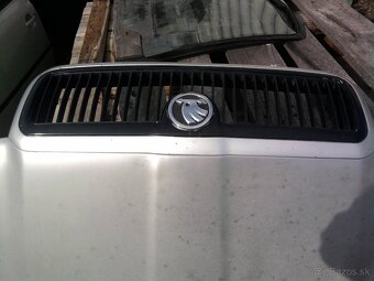 Predam prednu kapotu na Skoda octavia 1,masku - 2