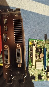 Zdravim predam zakladnu dosku Intel - dh61cr - 2