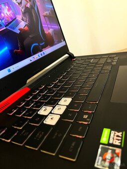 Asus Rog Strix / Ryzen 9 / RTX 3060 / 300 Hz 15.6 IPS - 2