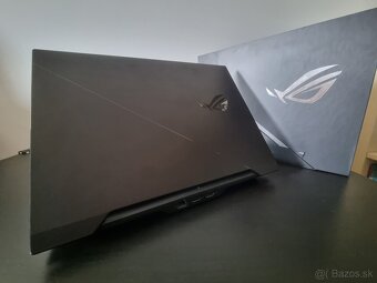 ROG Zephyrus Duo 15 SE Ryzen 9 RTX3080 32GB IPS 300Hz - 2