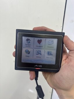Predám GPS navigáciu Mio Moov 200 - 2