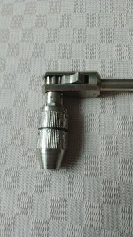 Ručná kolovatková vrtačka - 2