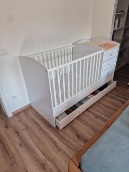 Rastúca detská postieľka - 2