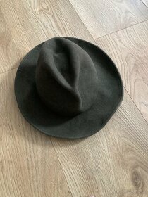 Vlnený klobúk - 2