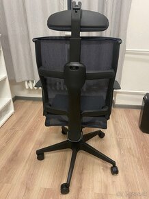 Predám 2 kancelárske stoličky UPLNE NOVE - 2