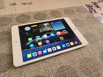 Predám iPad 5 32GB – rozbitý displej - 2
