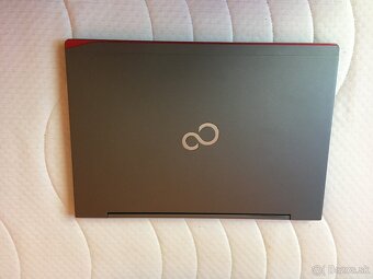 Predam notebook Fujitsu Lifebook U series - 2