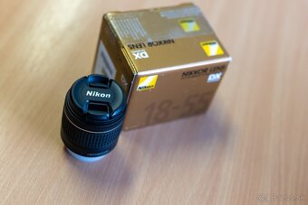 Nikon AF-S 18-55mm f/3.5-5.6G DX VR - 2