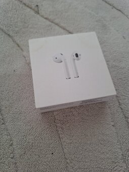 Apple AirPods 1 - 2
