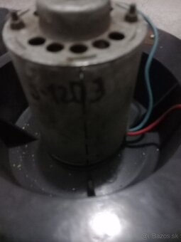 Elektricky motorček kureni. - 2